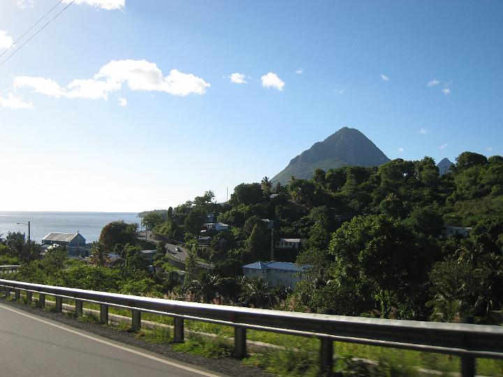 Downsized Image [St Lucia-001.jpg - 2519kB]